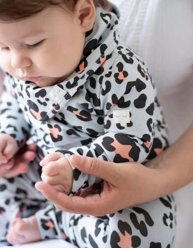 Seraphine Set Bio-Baumwoll-Schlafanzug und Lätzchen mit einfachem Reißverschluss |